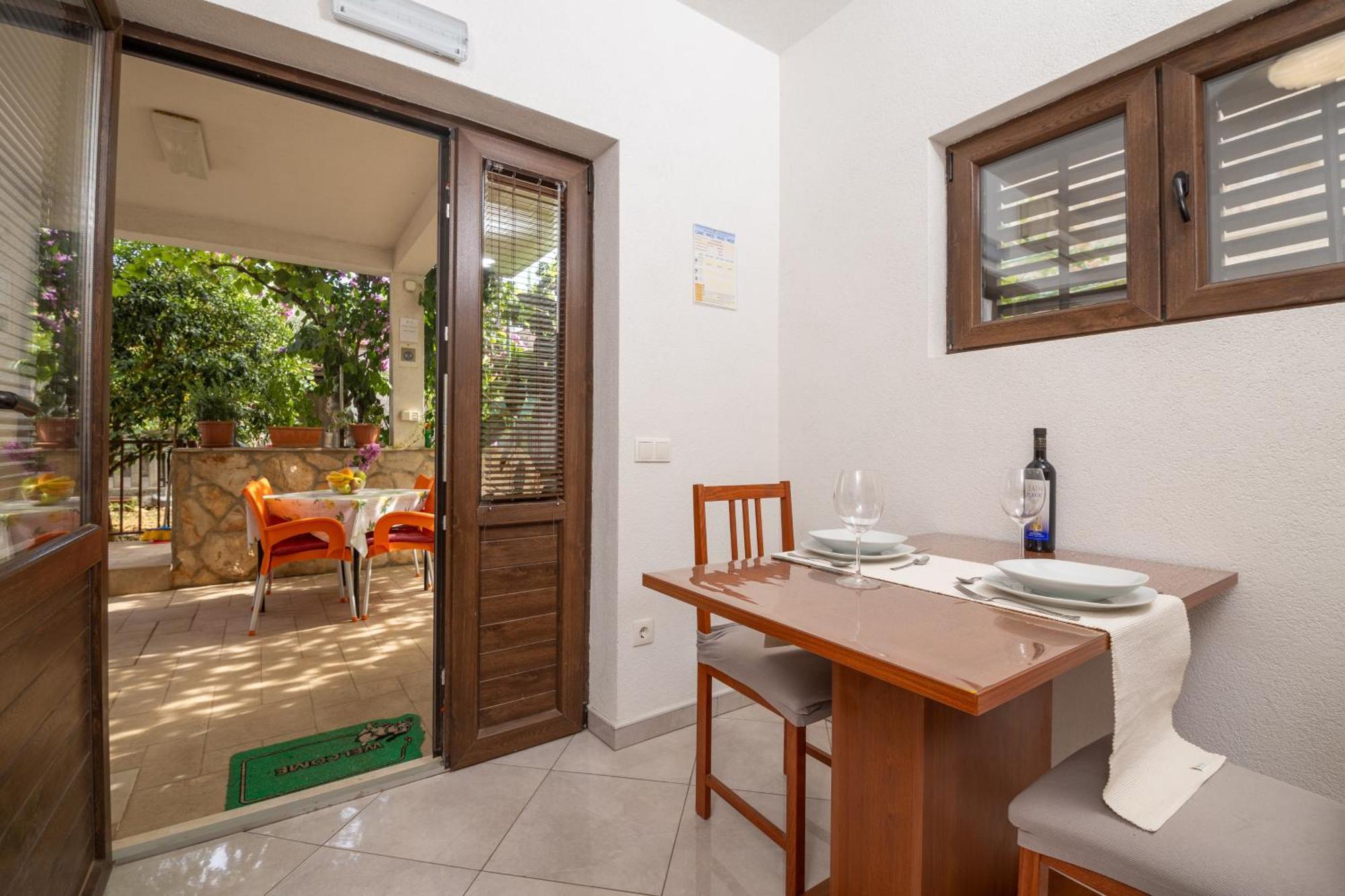 Apartments Damjanic Jerko Vrboska Extérieur photo