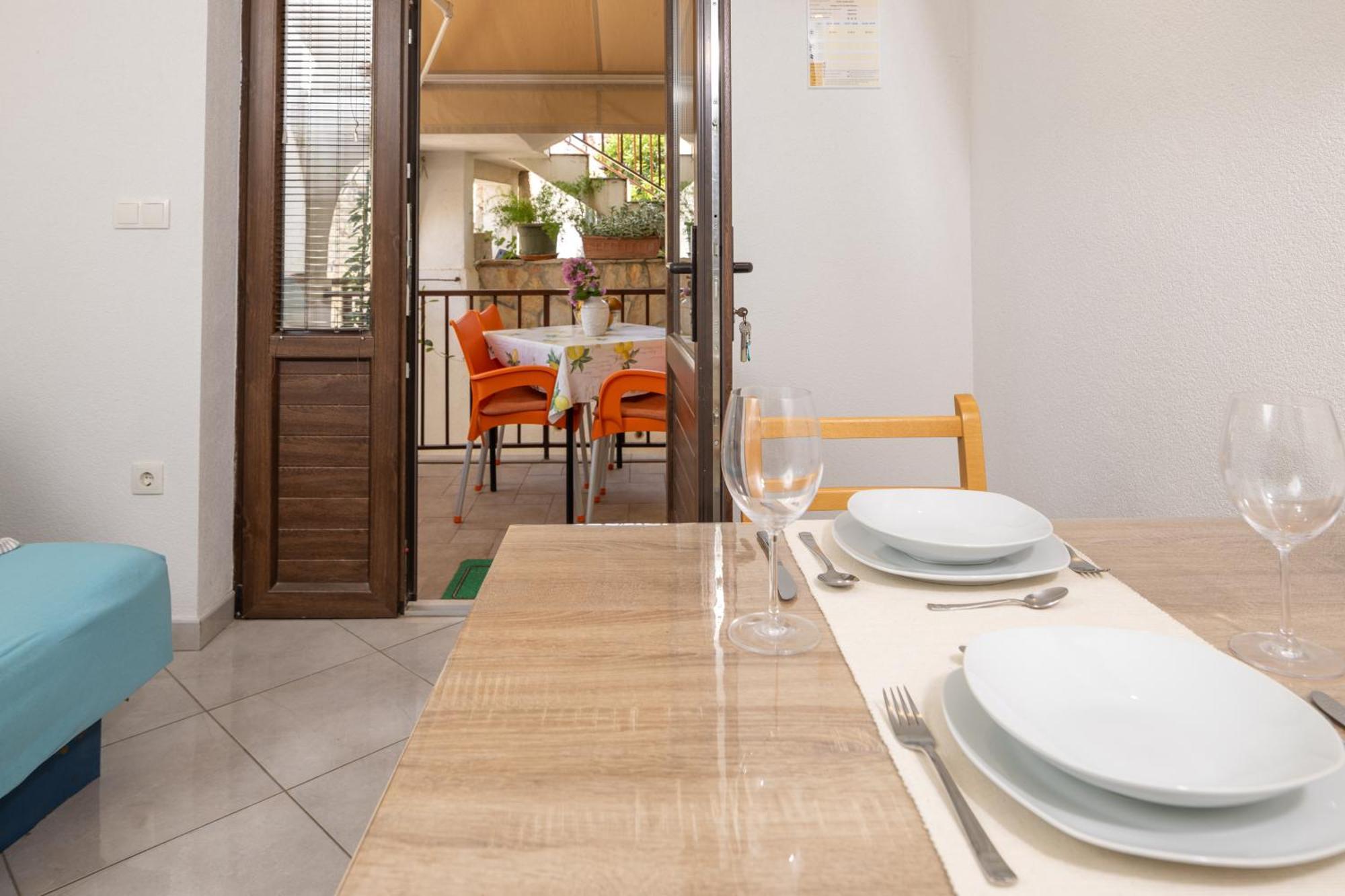 Apartments Damjanic Jerko Vrboska Extérieur photo