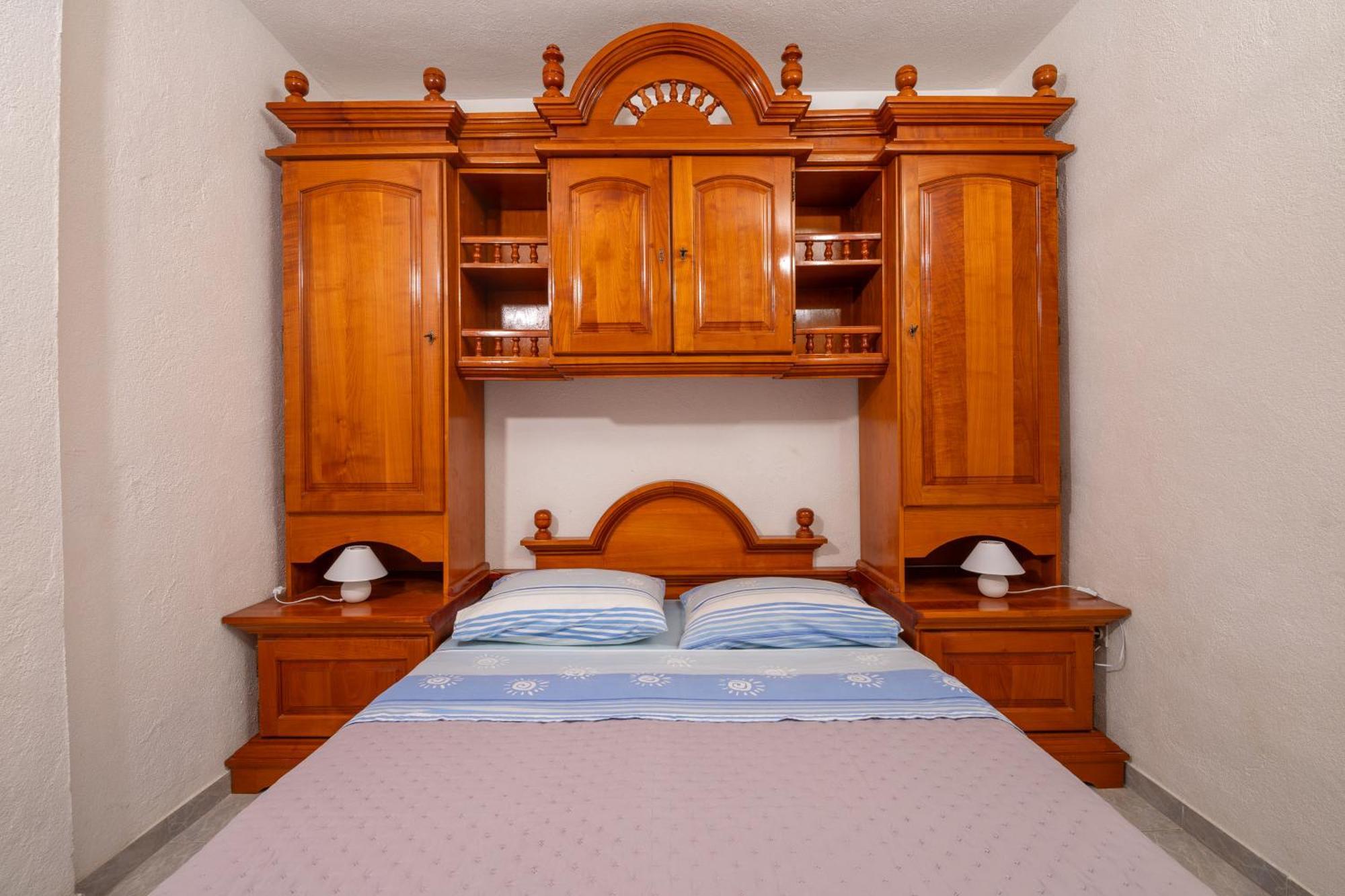 Apartments Damjanic Jerko Vrboska Extérieur photo