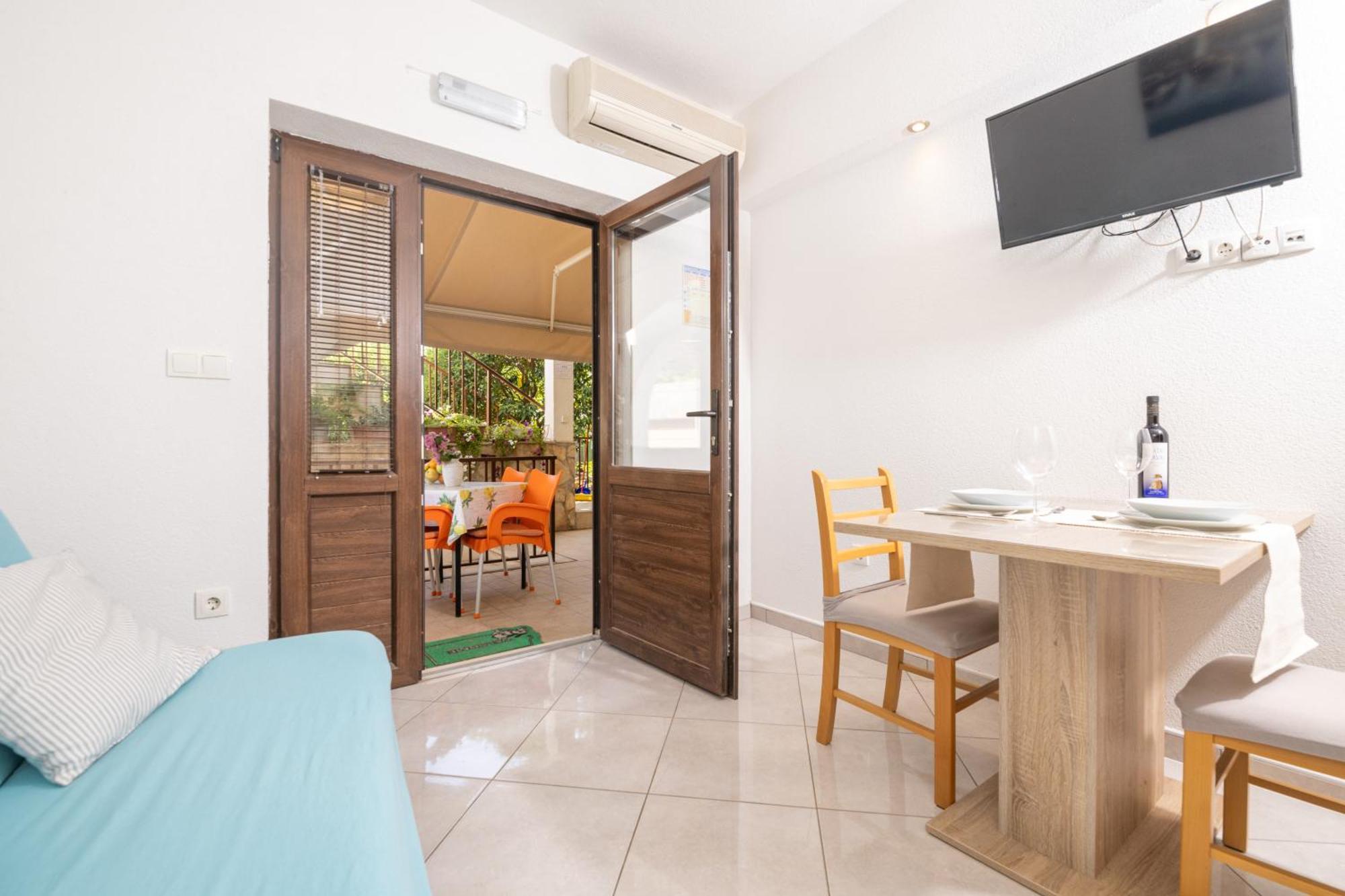 Apartments Damjanic Jerko Vrboska Extérieur photo